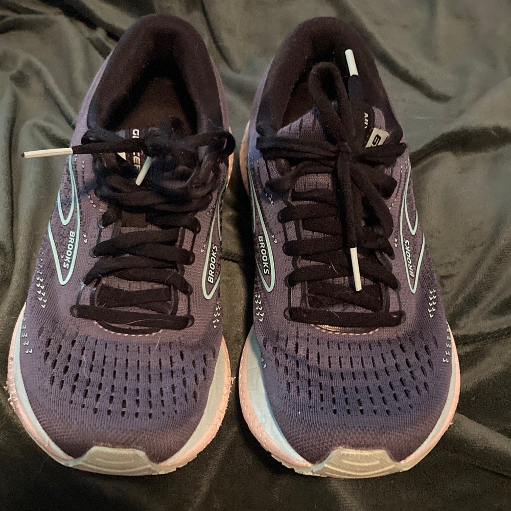 Brooks Women's Dark Blue Athletic Shoes